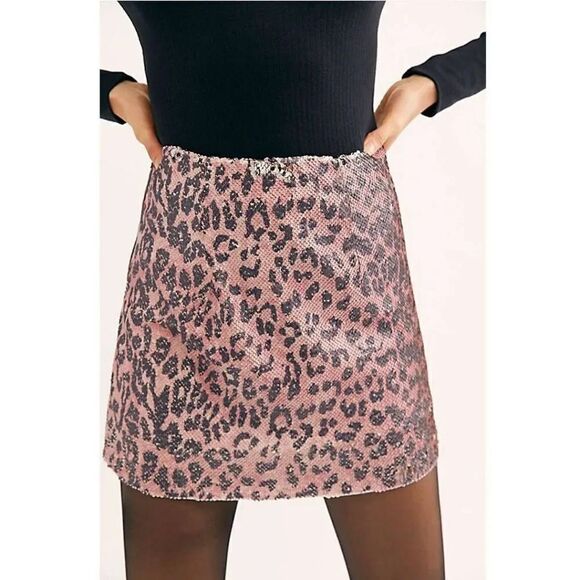 Free People Fp One Skinny Allover Sequin Cheetah Print Mini Skirt 2 NWT - Picture 2 of 6